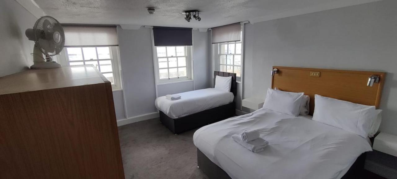 Royal Hotel, Bar & Grill Purfleet Exteriér fotografie